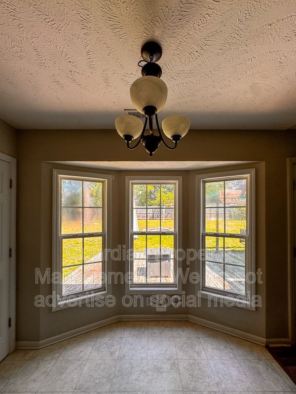 Charming 3 Bed 2 Bath Plus Bonus Room in Raeford property image