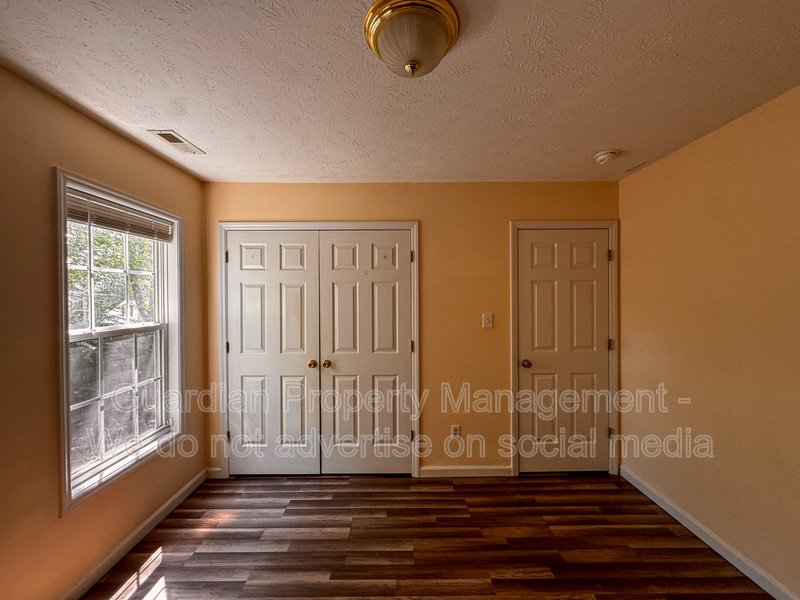 Charming 3 Bed 2 Bath Plus Bonus Room in Raeford property image