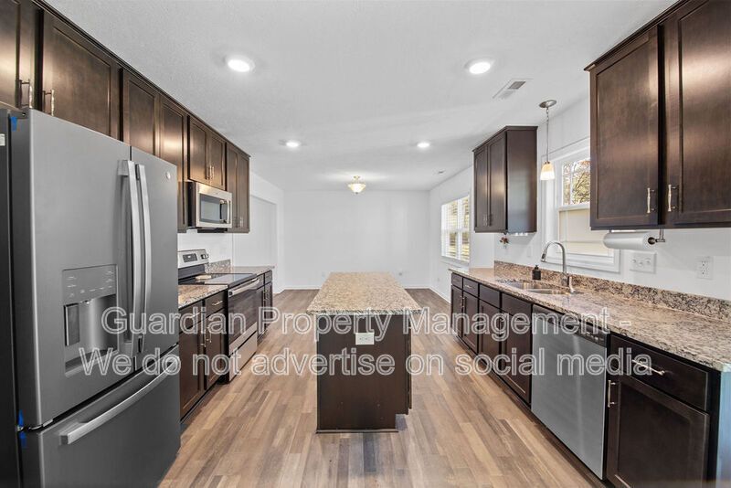 Beautiful 3 Bed 2.5 Bath Fayetteville Home with Fenced Yard property image