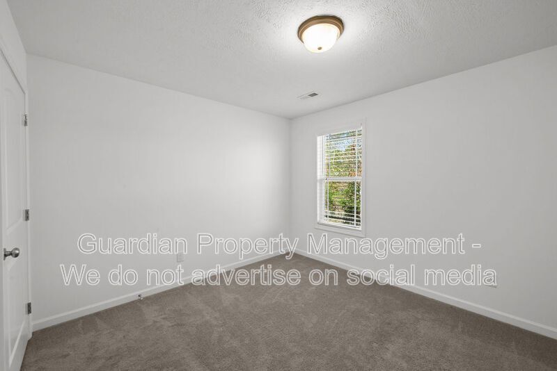 Beautiful 3 Bed 2.5 Bath Fayetteville Home with Fenced Yard property image