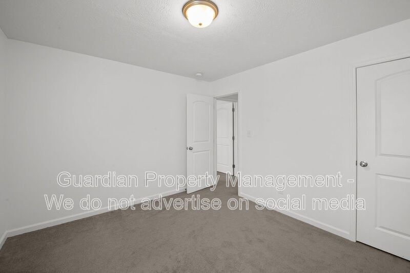 Beautiful 3 Bed 2.5 Bath Fayetteville Home with Fenced Yard property image