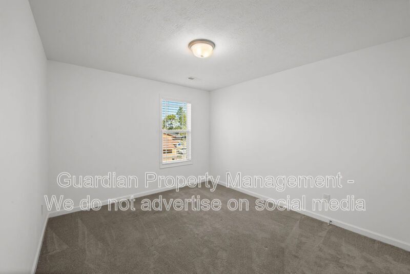 Beautiful 3 Bed 2.5 Bath Fayetteville Home with Fenced Yard property image