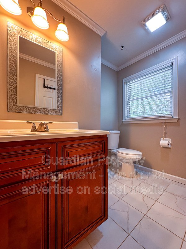 Beautiful Tri Level Home in Vanstory Hills property image