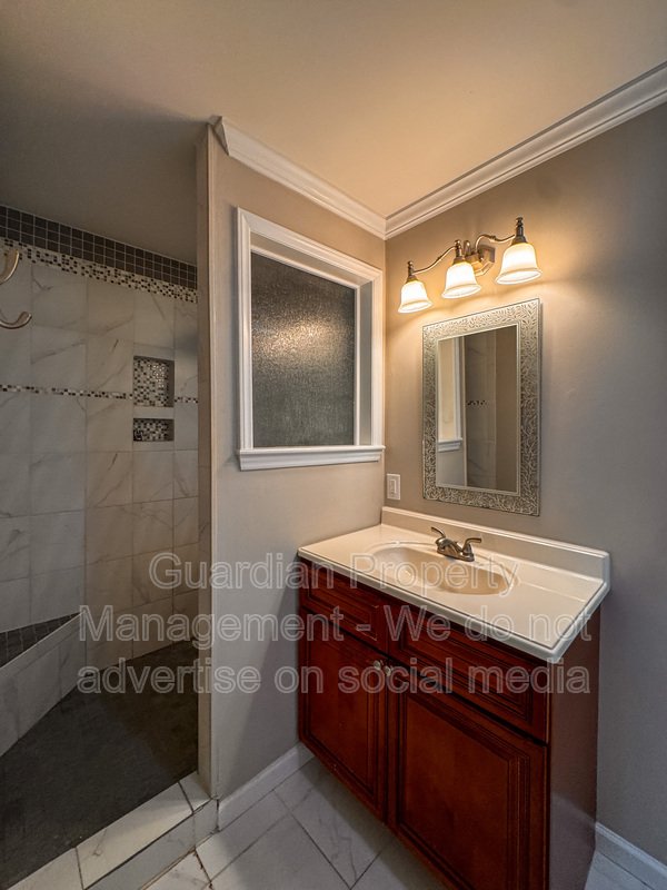 Beautiful Tri Level Home in Vanstory Hills property image