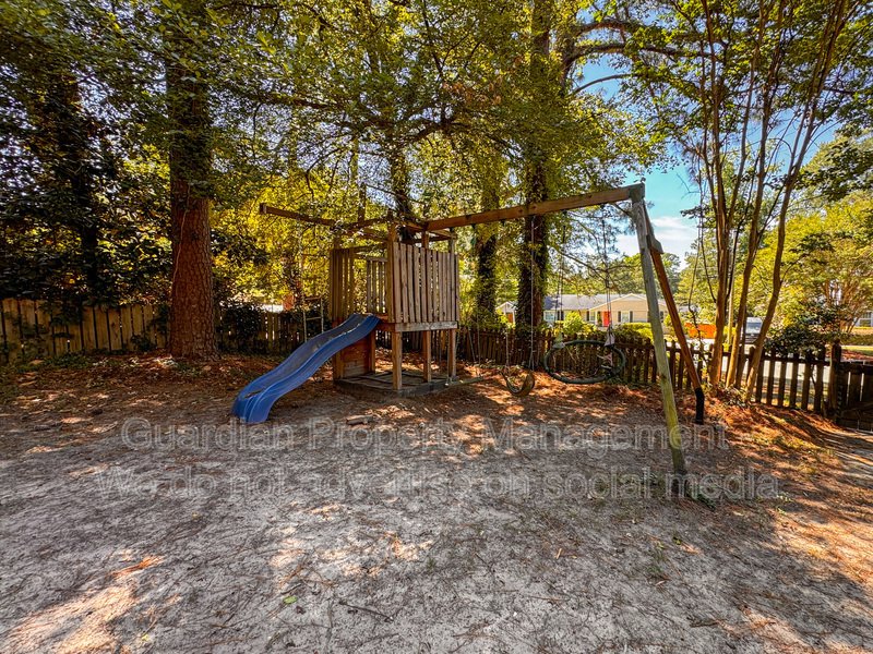 Beautiful Tri Level Home in Vanstory Hills property image