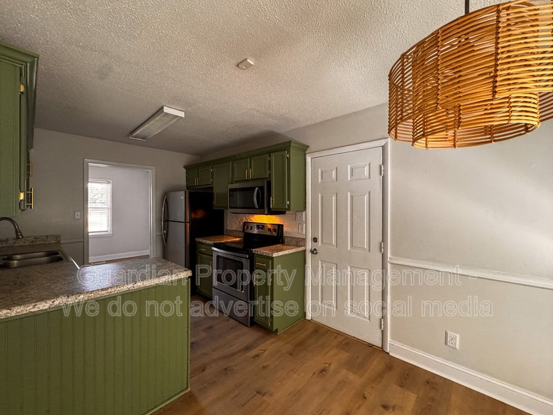 Stylish 3 Bed 2 Bath Home in Jack Britt property image