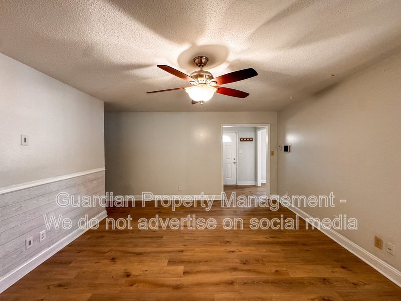 Stylish 3 Bed 2 Bath Home in Jack Britt property image