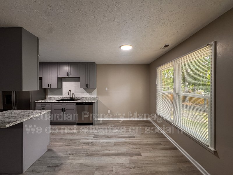 Updated 3 Bed 2 Bath Home near Fort Bragg property image
