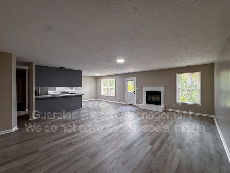 Updated 3 Bed 2 Bath Home near Fort Bragg property image