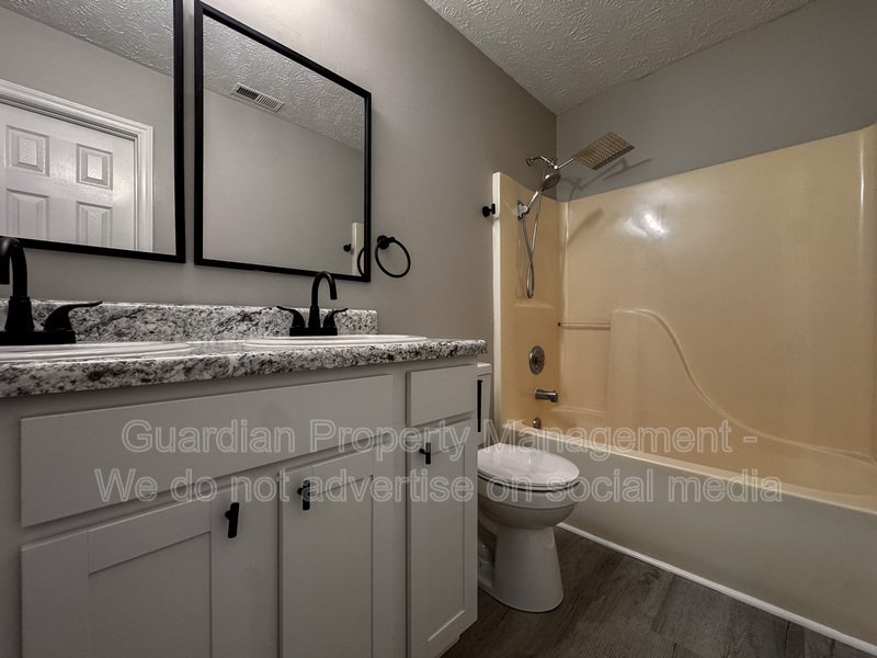Updated 3 Bed 2 Bath Home near Fort Bragg property image