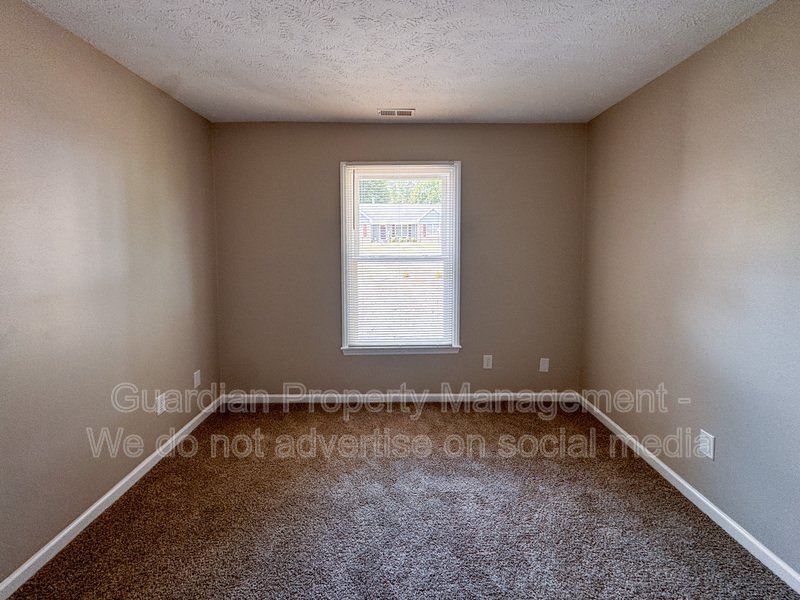 Updated 3 Bed 2 Bath Home near Fort Bragg property image