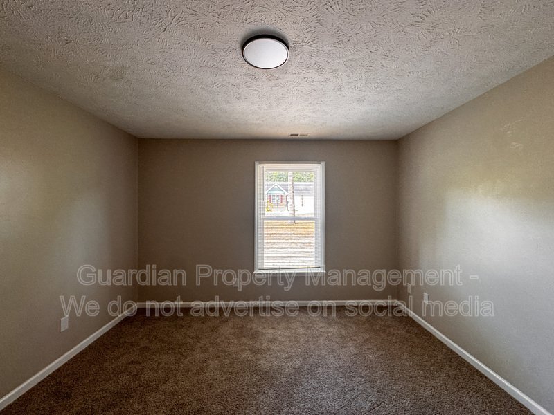 Updated 3 Bed 2 Bath Home near Fort Bragg property image
