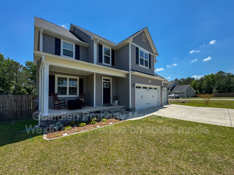 Stunning 4 Bed 2.5 Bath Home in Moore County property image
