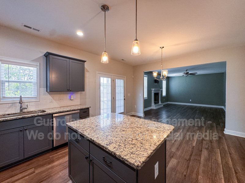 Stunning 4 Bed 2.5 Bath Home in Moore County property image
