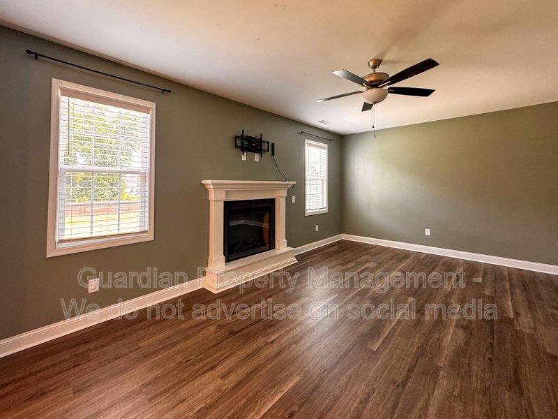 Stunning 4 Bed 2.5 Bath Home in Moore County property image