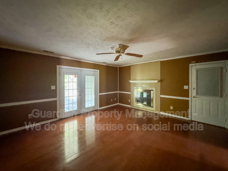 Charming 3 Bed 2.5 Bath Fayetteville Home property image