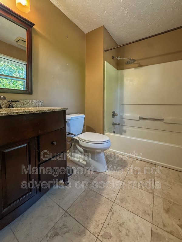 Charming 3 Bed 2.5 Bath Fayetteville Home property image