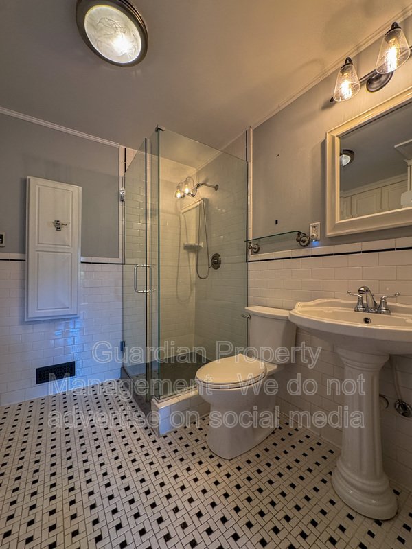 Gorgeous 4 Bed, 3 Bath Haymount Home property image
