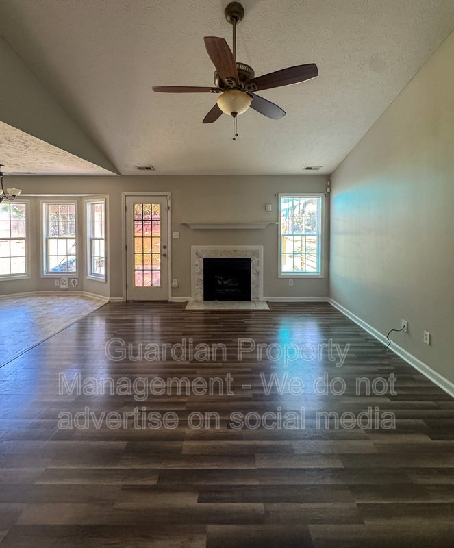 Charming 3 Bed 2 Bath Plus Bonus Room in Raeford property image