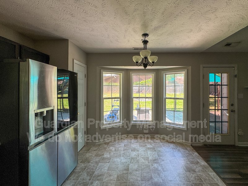 Charming 3 Bed 2 Bath Plus Bonus Room in Raeford property image