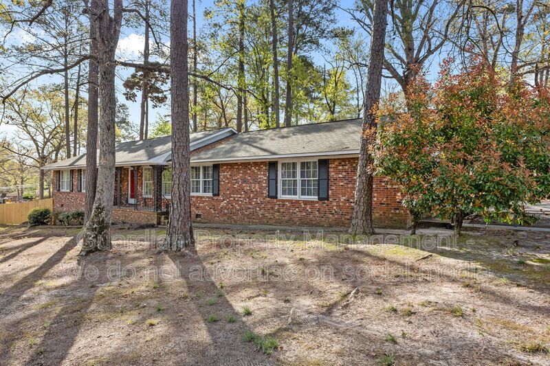 Beautifully Updated 4 Bed 3 Bath Home in Fayetteville property image