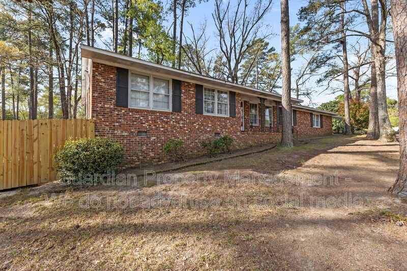 Beautifully Updated 4 Bed 3 Bath Home in Fayetteville property image