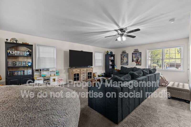 Beautifully Updated 4 Bed 3 Bath Home in Fayetteville property image