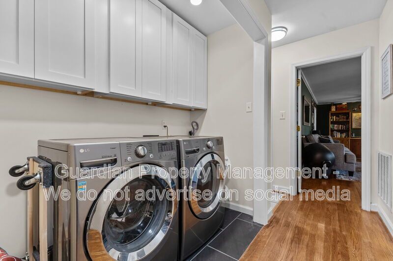 Beautifully Updated 4 Bed 3 Bath Home in Fayetteville property image