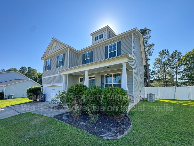 Stunning 4 Bed 2.5 Bath Home in Lexington Plantation property image