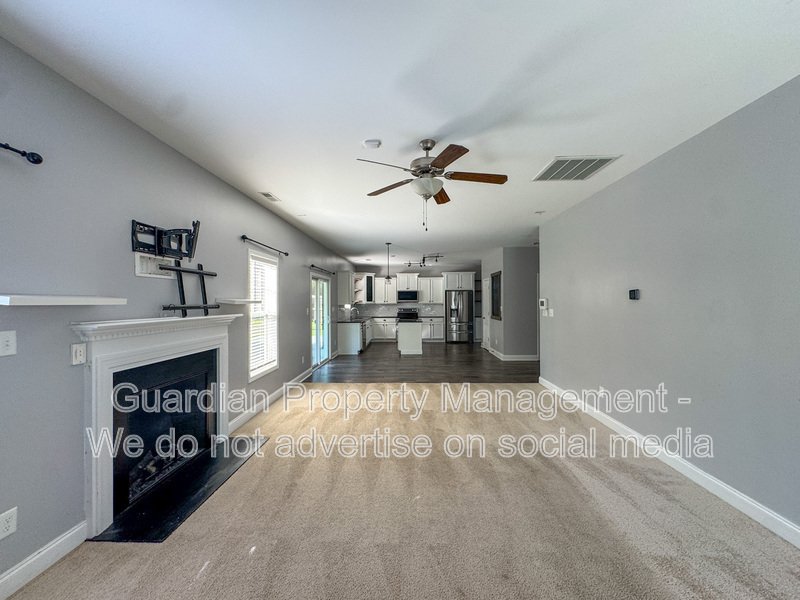 Stunning 4 Bed 2.5 Bath Home in Lexington Plantation property image