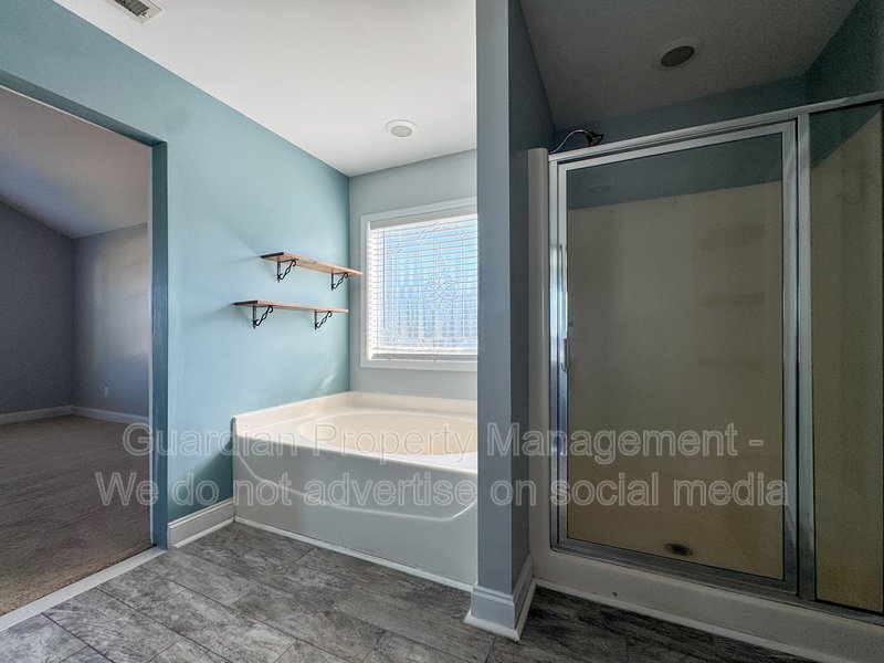 Stunning 4 Bed 2.5 Bath Home in Lexington Plantation property image