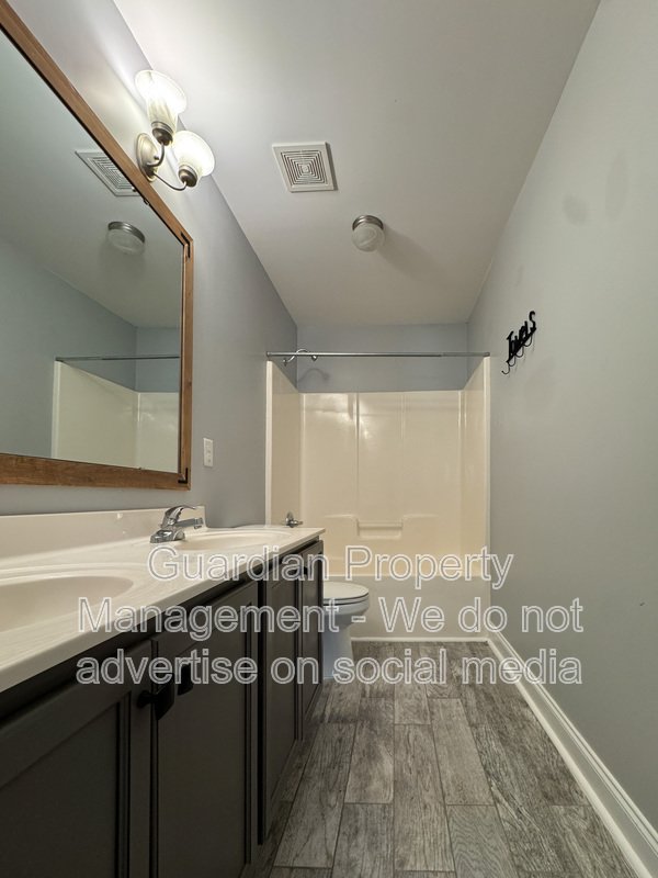 Stunning 4 Bed 2.5 Bath Home in Lexington Plantation property image