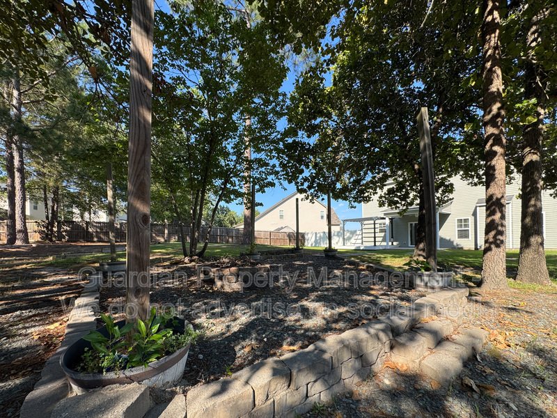 Stunning 4 Bed 2.5 Bath Home in Lexington Plantation property image