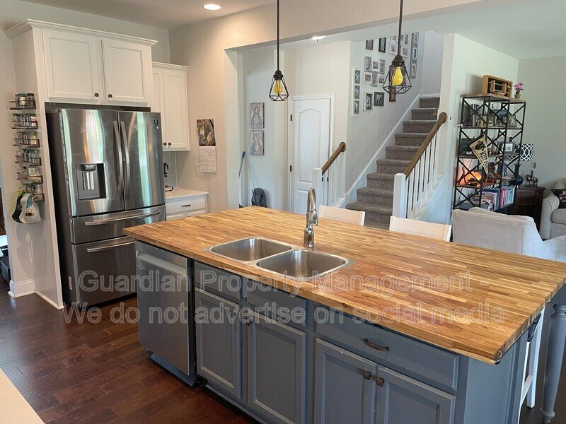 Stunning 5 Bed 3 Bath Home in Anderson Creek Club property image
