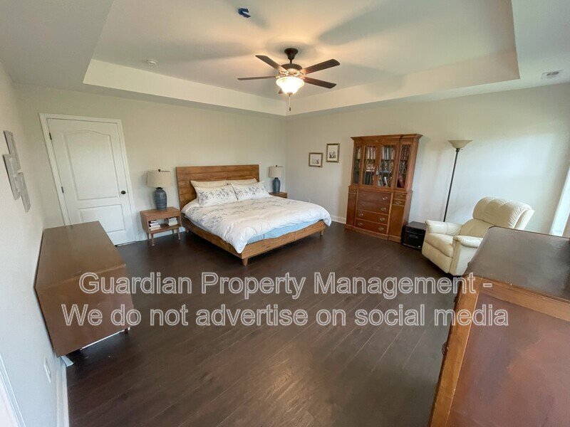 Stunning 5 Bed 3 Bath Home in Anderson Creek Club property image