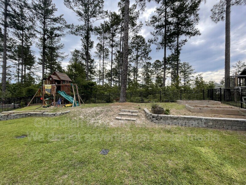 Stunning 5 Bed 3 Bath Home in Anderson Creek Club property image