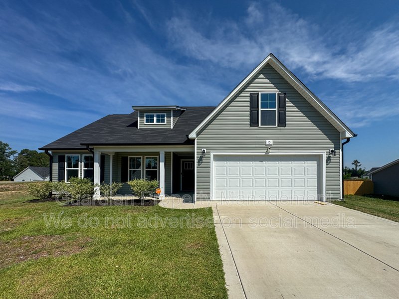 3 Bed 2 Bath Plus Bonus Room in Parkton property image