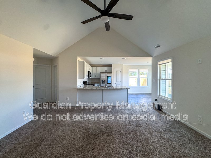 3 Bed 2 Bath Plus Bonus Room in Parkton property image
