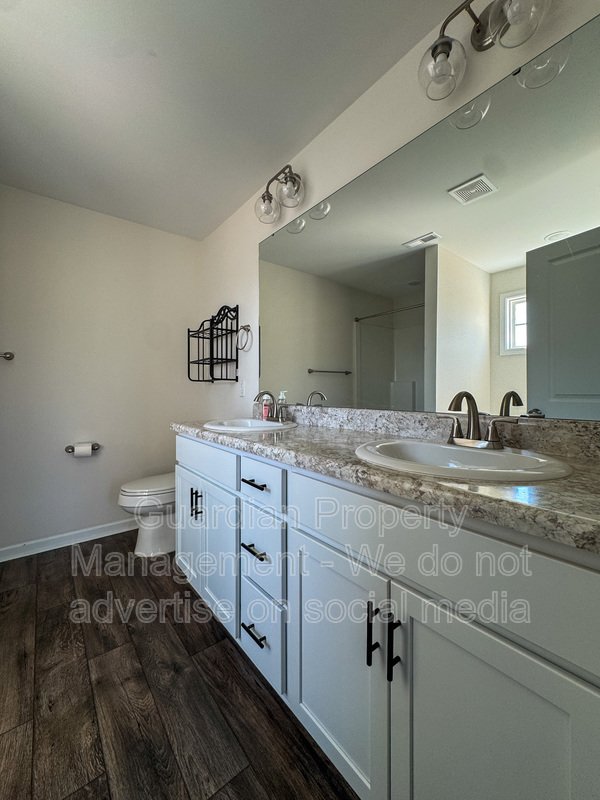3 Bed 2 Bath Plus Bonus Room in Parkton property image