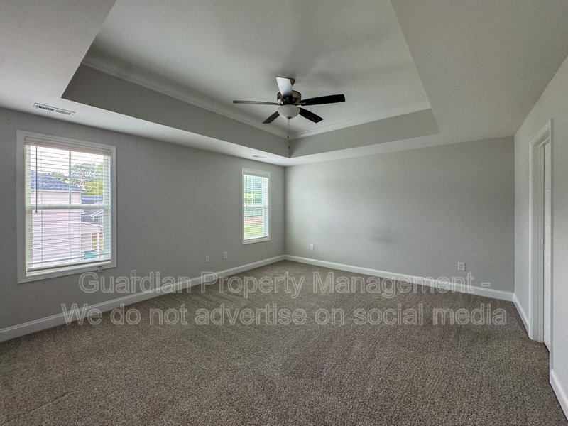 Beautiful 3 Bed 2.5 Bath Home in Raeford property image