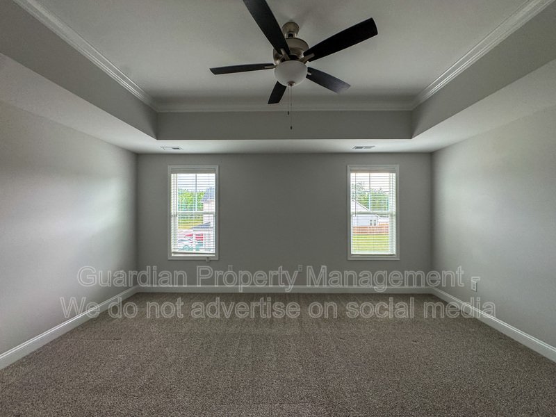 Beautiful 3 Bed 2.5 Bath Home in Raeford property image