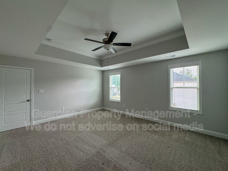Beautiful 3 Bed 2.5 Bath Home in Raeford property image