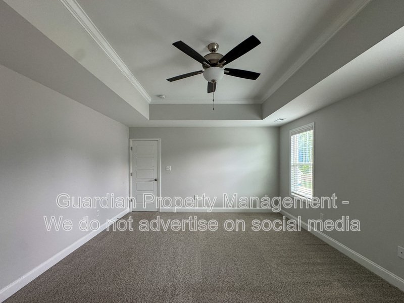 Beautiful 3 Bed 2.5 Bath Home in Raeford property image