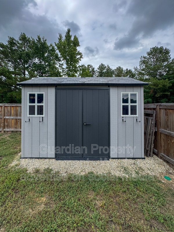 Beautiful 3 Bed 2.5 Bath Home in Raeford property image