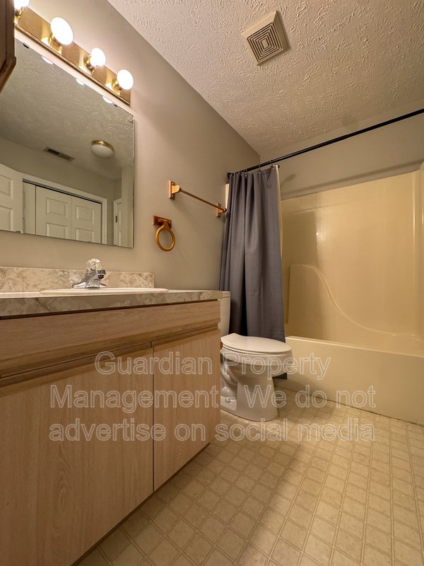 Cute 2 Bed 2 Bath Ground Level Condo with Community Pool property image