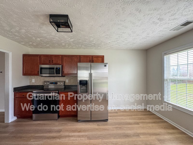 Lovely 3 Bed 2 Bath Fayetteville Home with Fenced Yard property image