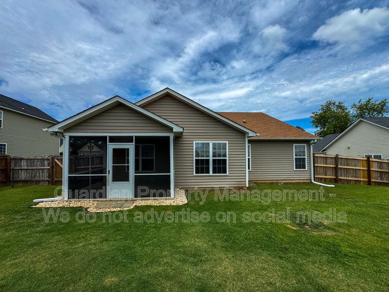 Lovely 3 Bed 2 Bath Fayetteville Home with Fenced Yard property image