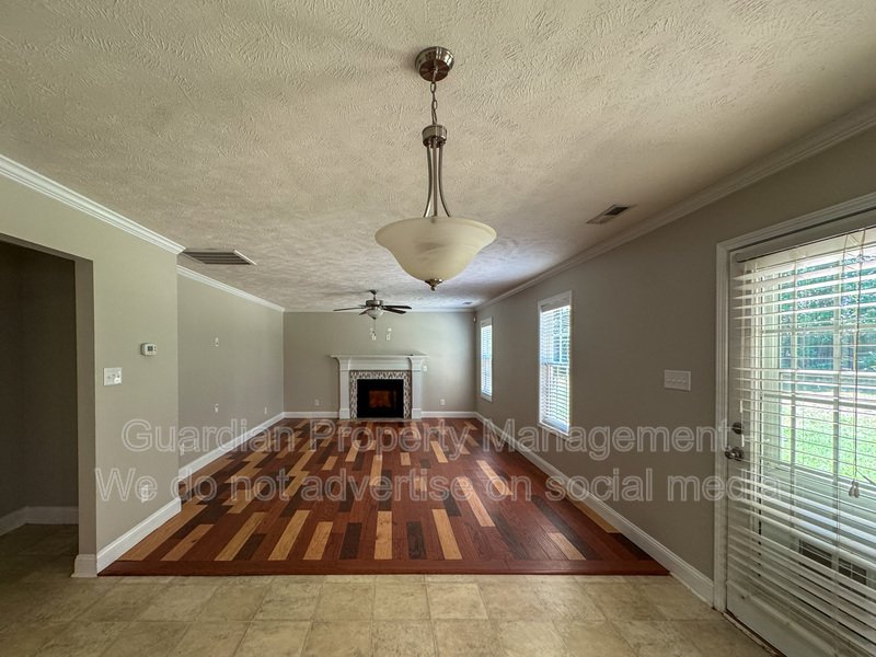 Beautiful 4 Bed 2.5 Bath Home in Raeford property image
