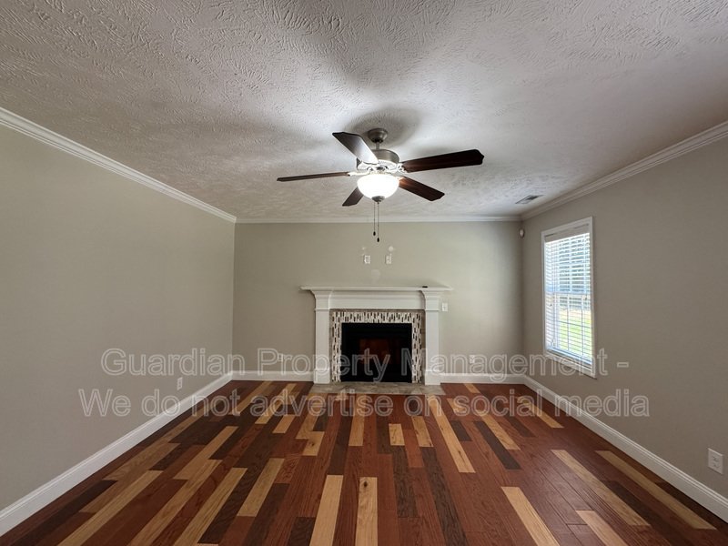 Beautiful 4 Bed 2.5 Bath Home in Raeford property image