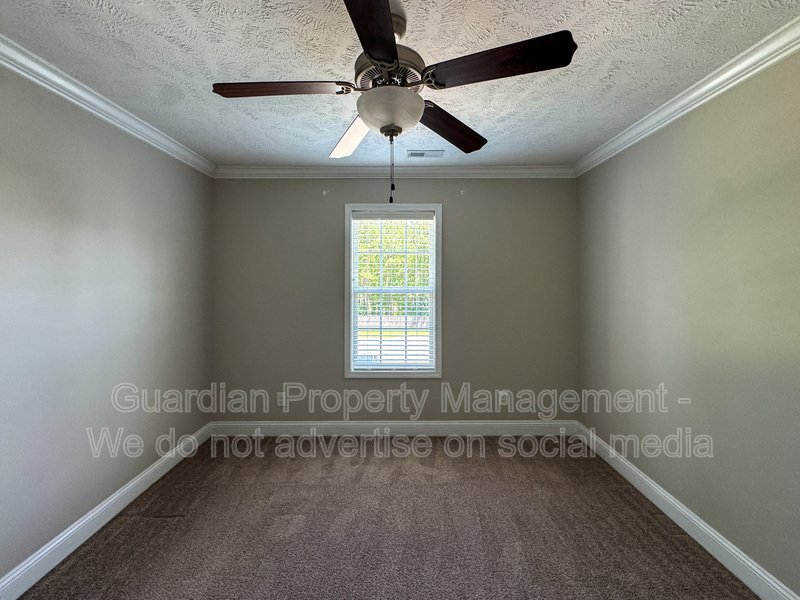 Beautiful 4 Bed 2.5 Bath Home in Raeford property image
